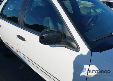 2010 Ford Crown Victoria Police/Police Interceptor из США, поврежденный, VIN 2FABP7BV4AX138879